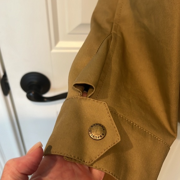 Banana Republic Safari Jacket. NWT superior quality. Size small - Picture 10 of 16